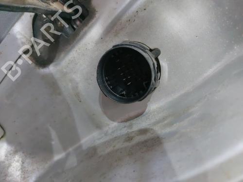 Used Left front door Left front door 21513854 21513854