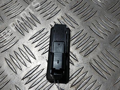 Used Tailgate handle PEUGEOT 208 I (CA_, CC_) 1.6 BlueHDi 100 (100 hp) 21510775