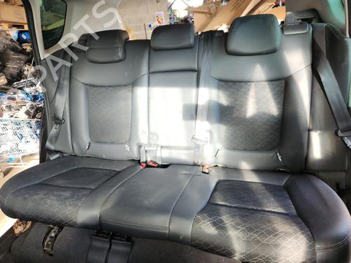 Sæde Bagtil PEUGEOT 3008 I MPV (0U_) 2.0 HDi Hybrid4 (163 hp) 27657105