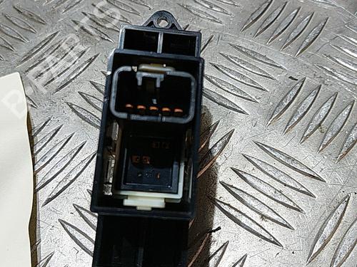 Right rear window switch CITROËN C4 AIRCROSS 1.6 HDi 115 AWC | BP21504234I28 