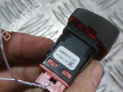 Warning switch PEUGEOT 5008 (0U_, 0E_) 1.6 HDi | BP22594808I22 
