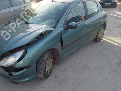 Front wiper motor PEUGEOT 206 Hatchback (2A/C) 1.4 i | BP26168117M29 