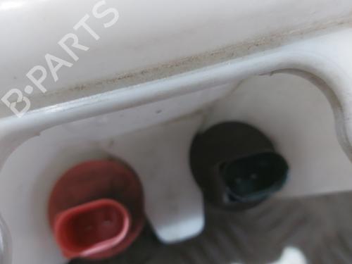 windscreen-washer-tank-toyota-yaris-_p9_-2005-2006-2007-2008-2009-2010-2011-2012-2013-2014-23847728 main image