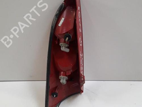 Used Right taillight FORD FOCUS I (DAW, DBW) 1.8 16V (115 hp) 28620386