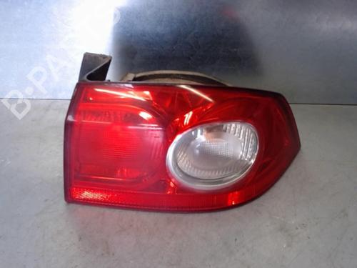 Used Right taillight RENAULT LAGUNA II (BG0/1_) 1.9 dCi (125 hp) 28034772
