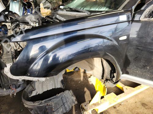 Used Left front fenders MITSUBISHI OUTLANDER II (CW_W) 2.2 DI-D 4WD (156 hp) 30930747