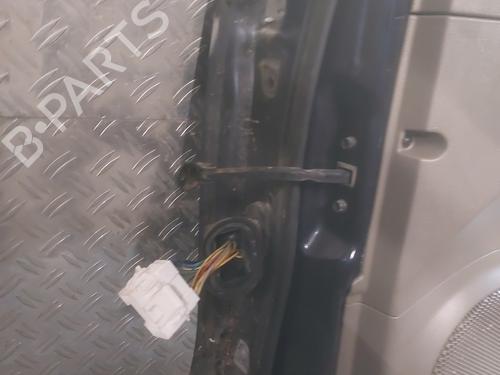 Right front door HYUNDAI SANTA FÉ I (SM) 2.0 CRDi 4x4 | BP31113775C3