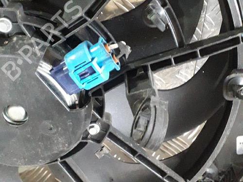 Used Radiator fan Radiator fan DACIA SANDERO II TCe 90 (B8M1, B8MA, B8AC) (90 hp) 21514999 21514999