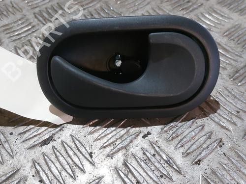 Used Rear right interior door handle RENAULT CLIO III (BR0/1, CR0/1) 1.5 dCi (C/BR0G, C/BR1G) (68 hp) 21504796