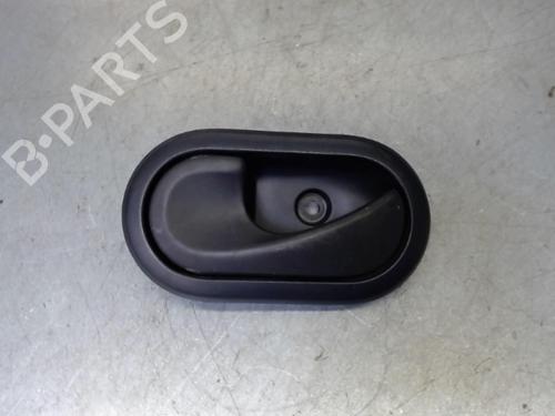 Used Front left interior door handle DACIA SANDERO 1.4 MPI LPG (72 hp) 27491840