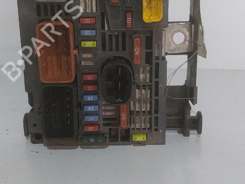 Used Fuse box Fuse box CITROËN C4 Picasso I MPV (UD_) 2.0 HDi 138 (136 hp) 35917322 35917322