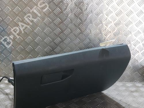Used Glove box Glove box PEUGEOT 308 II (LB_, LP_, LW_, LH_, L3_) 1.2 THP 110 (110 hp) 21505017 21505017