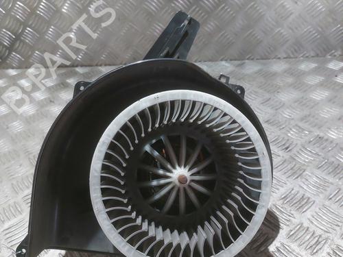 Varmeblæser VW POLO V (6R1, 6C1) 1.4 TDI (90 hp) 23811741