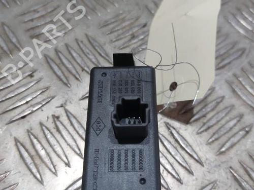 Used Warning switch Warning switch RENAULT GRAND SCÉNIC III (JZ0/1_) 1.9 dCi (JZ0J, JZ0N, JZ1K, JZ1S) (131 hp) 33050470 33050470