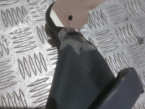 Used Shift knob Shift knob VW GOLF V (1K1) 1.9 TDI (105 hp) 21671140 21671140