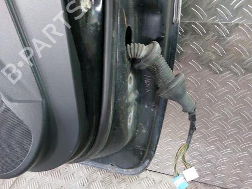 Used Left front door Left front door 21512273 21512273
