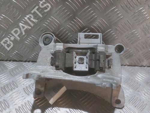 engine-mount-renault-megane-iii-coupe-dz01_-2008-2009-2010-2011-2012-2013-2014-2015-2016-25922093 main image