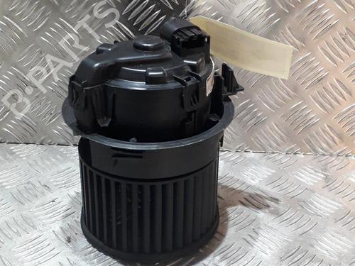 Used Heater blower motor Heater blower motor PEUGEOT 208 I (CA_, CC_) 1.4 HDi (68 hp) 21506841 21506841
