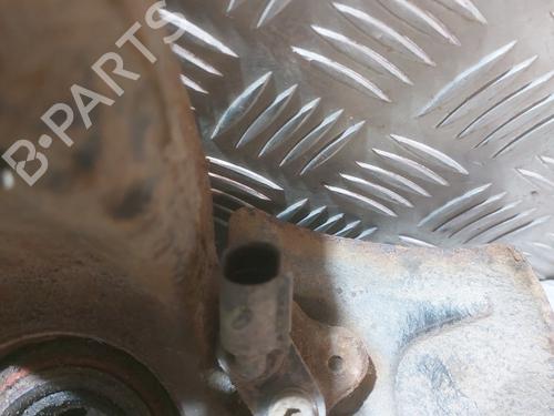 Used Right front steering knuckle Right front steering knuckle VW NEW BEETLE Convertible (1Y7) 1.6 (102 hp) 32044378 32044378