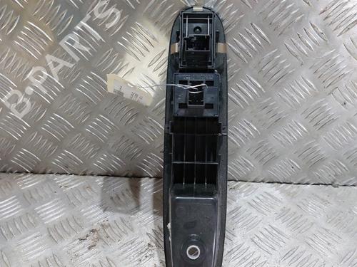 Used Left front window switch Left front window switch FIAT PUNTO (199_) 1.2 (199AXZ1A, 199BXZ1A) (69 hp) 21511927 21511927