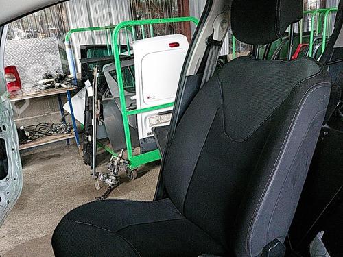 Used Right front seat Right front seat RENAULT CLIO IV (BH_) 1.5 dCi 90 (90 hp) 21512801 21512801