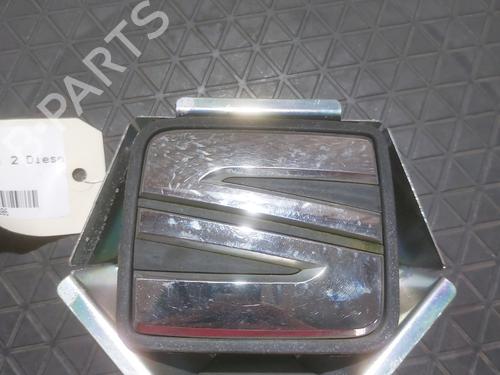 Used Tailgate handle SEAT LEON (5F1) 2.0 TDI (150 hp) 26211816