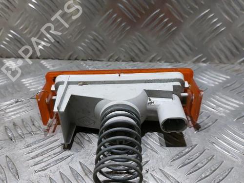 Used Right front indicator Right front indicator RENAULT RAPID Box Body/MPV (F40_, G40_) 1.9 D (F40P, F40N, F40E) (64 hp) 21503806 21503806
