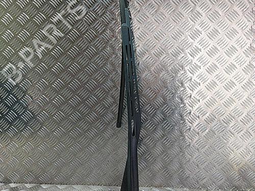 Used Front windshield wiper arm PEUGEOT 307 Break (3E) 2.0 HDi 135 (136 hp) 21506355