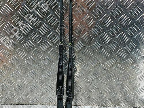 Used Front windshield wiper arm DACIA DUSTER (HS_) 1.5 dCi (HSMC) (107 hp) 21511325