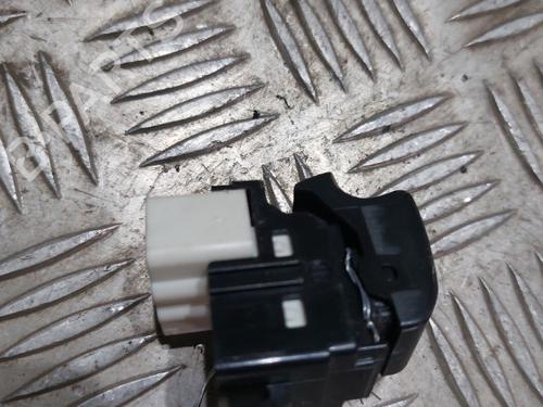 Used Right front window switch Right front window switch TOYOTA YARIS (_P1_) 1.0 (SCP10_, SCP10R) (65 hp) 21514110 21514110