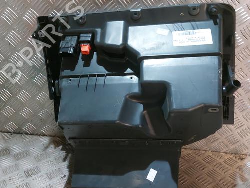 Used Glove box Glove box VW POLO V (6R1, 6C1) 1.4 (6R1) (85 hp) 21513739 21513739