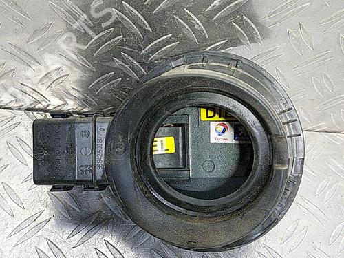Fuel flap PEUGEOT 308 I (4A_, 4C_) 1.6 HDi | BP21503903C131