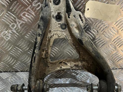 Used Right front suspension arm RENAULT MEGANE I (BA0/1_) 1.4 16V (BA0D, BA1H, BA0W, BA10) (95 hp) 21502929