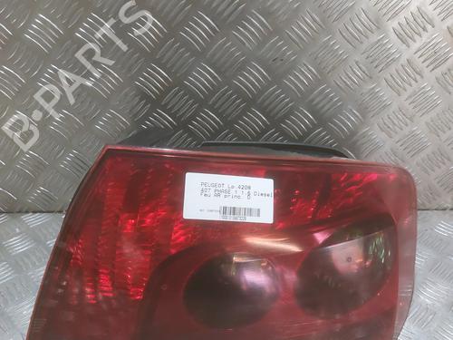 Højre baglygte PEUGEOT 407 (6D_) 1.6 HDi 110 (6D9HZC, 6D9HYC) (109 hp) 26393805