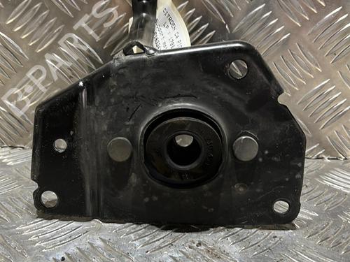 Used Engine mount Engine mount CITROËN C4 Picasso I MPV (UD_) 1.6 HDi (109 hp) 21515356 21515356