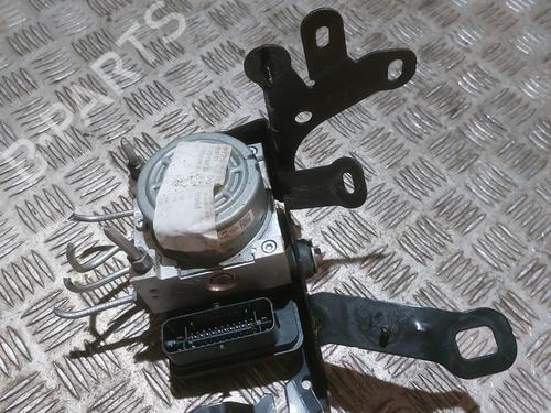 Used ABS pump RENAULT MEGANE IV Hatchback (B9A/M/N_) 1.6 dCi 165 (163 hp) 23810689