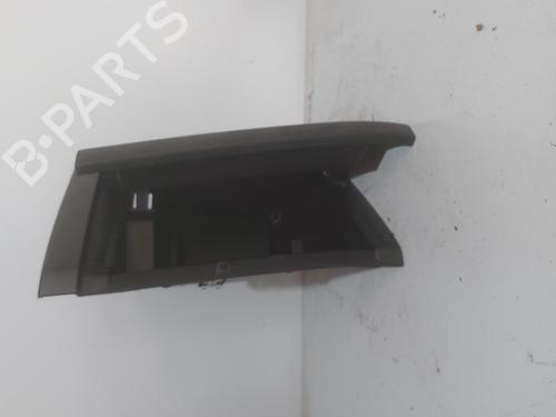 glove-box-renault-arkana-i-lcm_-ldn_-2019-36249578 main image