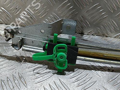 Used Rear left window mechanism Rear left window mechanism FIAT PUNTO (188_) 1.2 60 (188.030, .050, .130, .150, .230, .250) (60 hp) 21504323 21504323