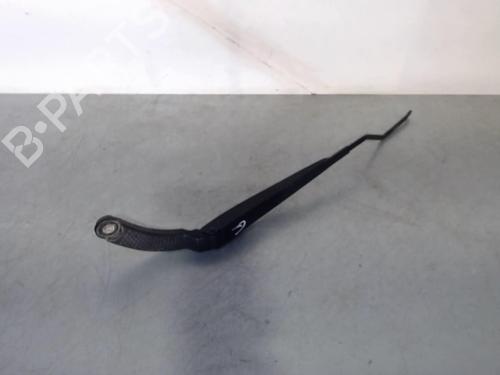 Used Front windshield wiper arm RENAULT CLIO IV (BH_) 1.5 dCi 90 (90 hp) 29027925