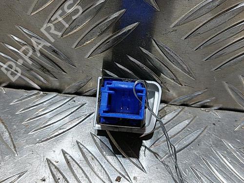 Used Warning switch PEUGEOT 208 I (CA_, CC_) 1.2 THP 110 (110 hp) 21514306