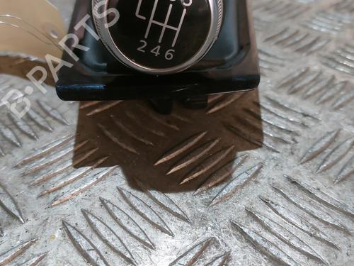 Used Gear lever RENAULT CLIO V (B7_) 1.0 TCe 90 (B7MT) (91 hp) 21797124