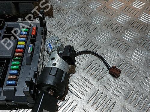 Used Electronic module Electronic module CITROËN C3 II (SC_) 1.4 VTi 95 (95 hp) 21512948 21512948
