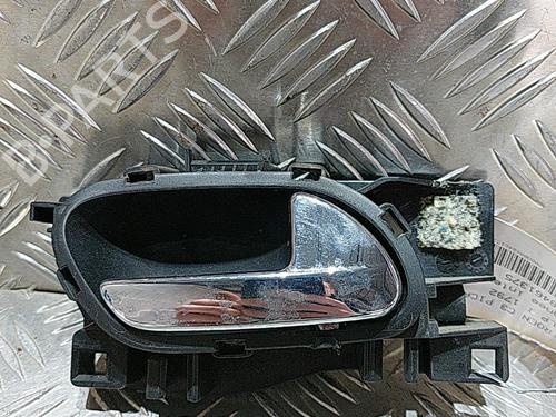 Used Rear right interior door handle Rear right interior door handle CITROËN C3 Picasso (SH_) 1.6 HDi (109 hp) 21506205 21506205