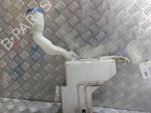 Used Windscreen washer tank PEUGEOT 407 (6D_) 2.0 HDi 135 (6DRHRH, 6DRHRE, 6DRHRG, 6DRHRJ) (136 hp) 21513983