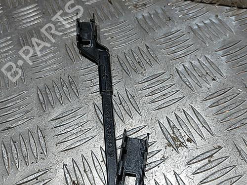 Used Front windshield wiper arm VW POLO V (6R1, 6C1) 1.6 TDI (75 hp) 21514984