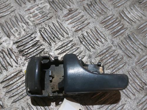 Used Front left interior door handle NISSAN TERRANO II (R20) 2.7 TDi 4WD (125 hp) 21670694