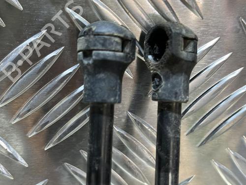 Used Tailgate lift support PEUGEOT 308 I (4A_, 4C_) 1.6 HDi (90 hp) 21506940