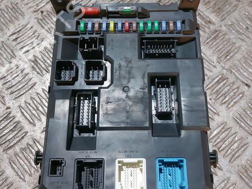 Fuse box CITROËN C3 II (SC_) 1.6 BlueHDi 100 | BP21596083E1 - Image 3