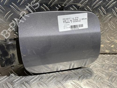 Used Fuel flap PEUGEOT 308 SW II (LC_, LJ_, LR_, LX_, L4_) 1.5 BlueHDi 130 (131 hp) 21515809