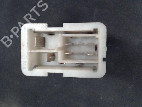 Used Heater resistor OPEL OMEGA B (V94) 2.5 TD (F69, M69, P69) (130 hp) 21935461